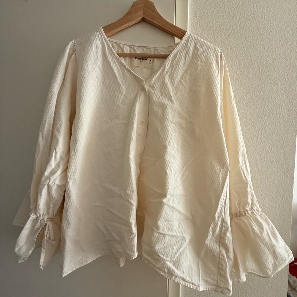 Rudy Jude Cream Button-Front Peasant Blouse